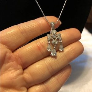 Crystal pendant Set in 925 silver.